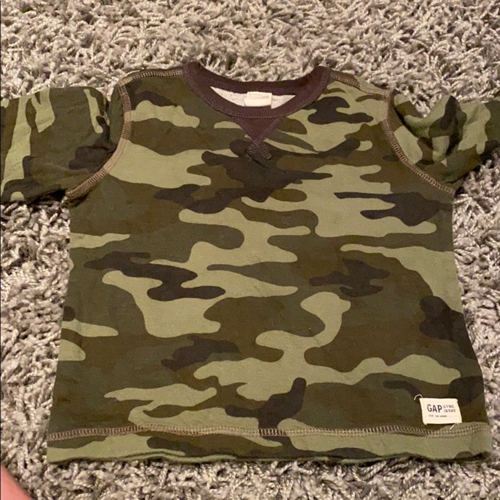 Gap toddler camo Long sleeve